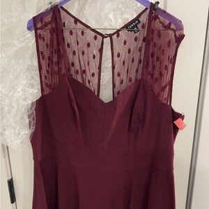 Torrid sz 16 burgundy dress with lace shoulders and neckline